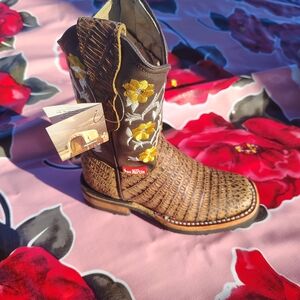 ( Girls ) Leather Cowboy Boots.